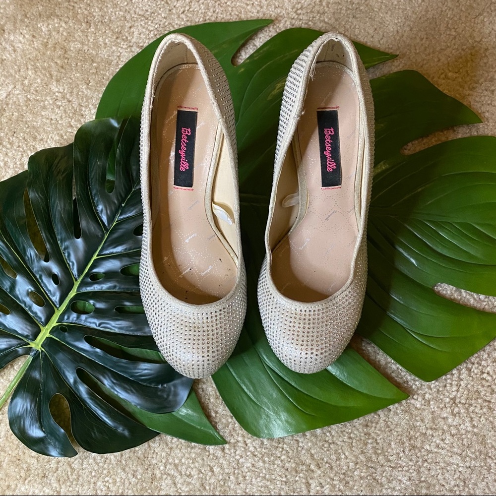 Betseyville heels